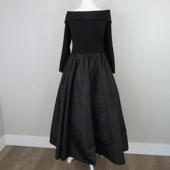Victor Costa Dresses & Skirts - Vintage Victor Costa Black Off Shoulder Evening Gown Dress
